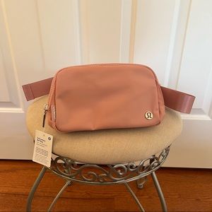 Lululemon Everywhere Belt Bag